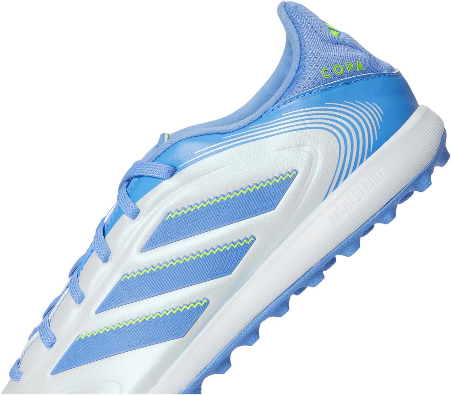 아디다스 Copa Pure 3 League Turf 축구화