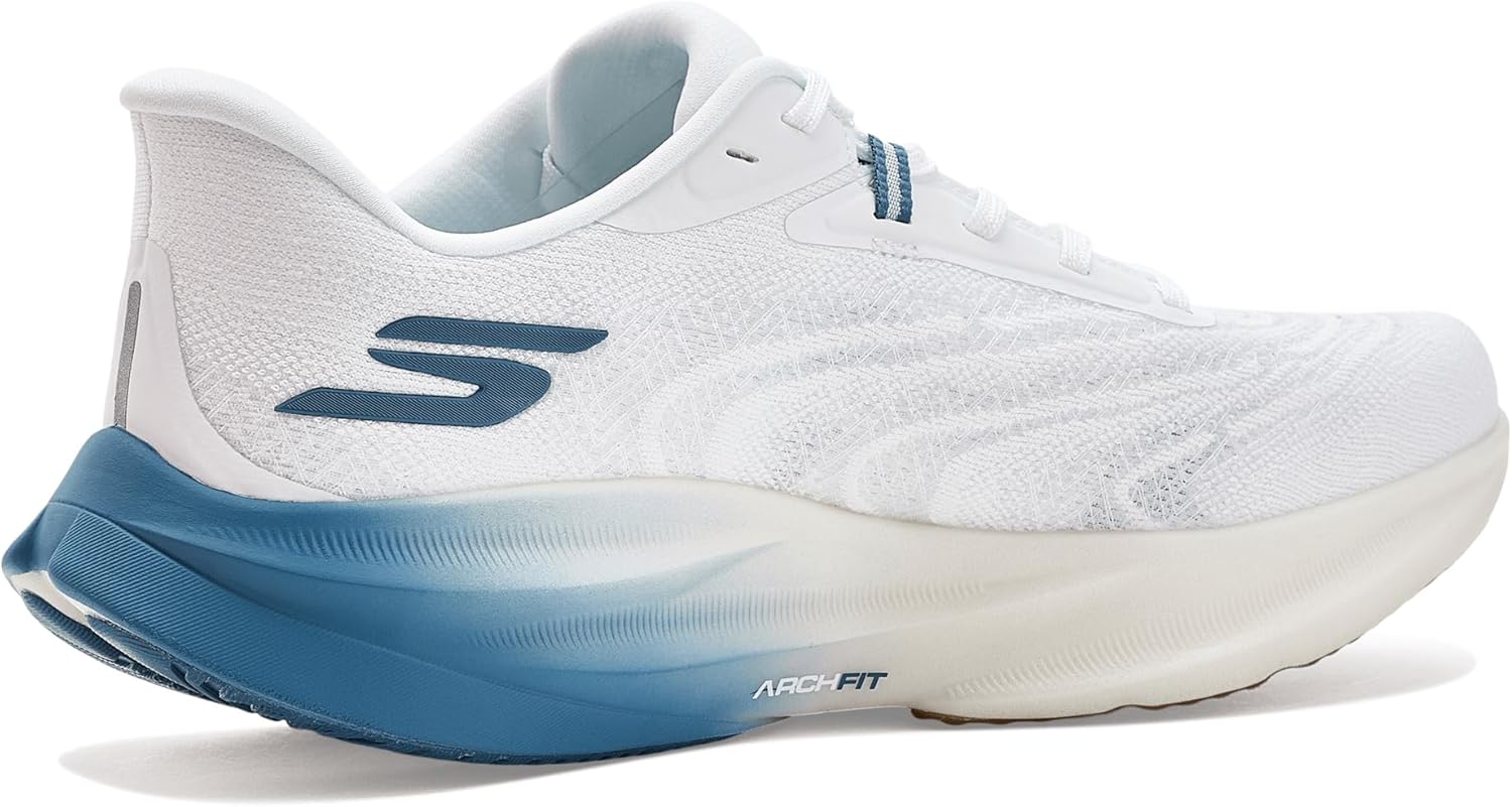 스케쳐스 Aero Spark