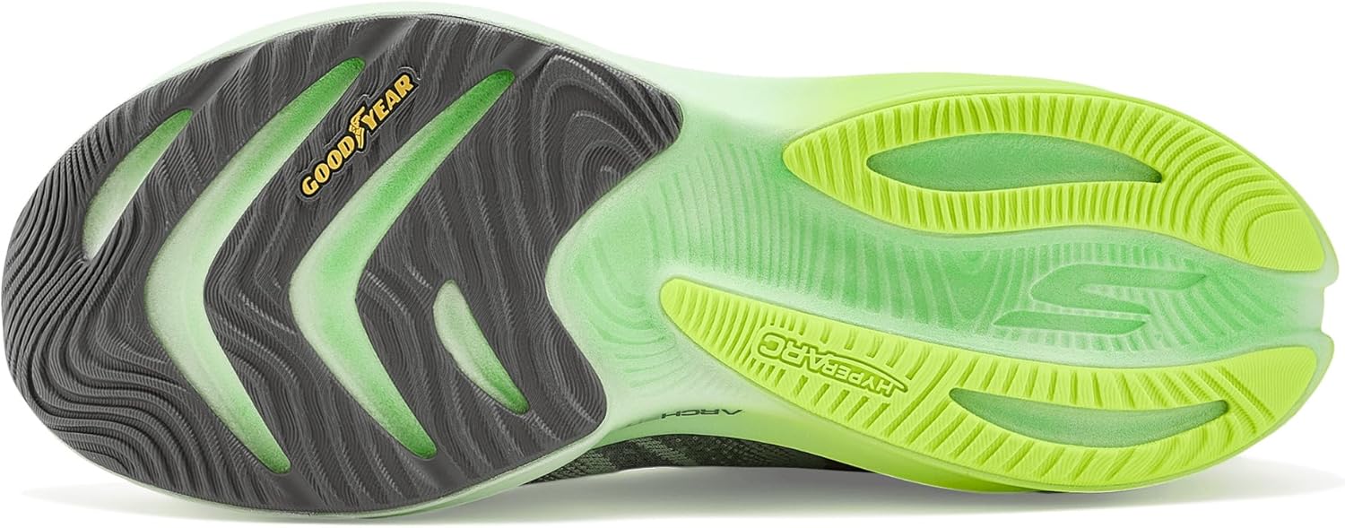 스케쳐스 Aero Spark