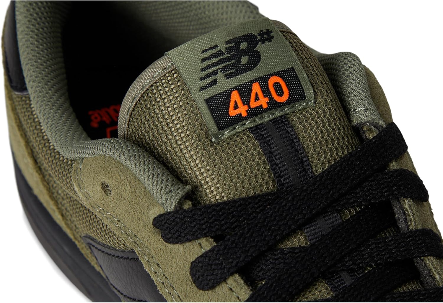 뉴발란스 숫자 440 V2