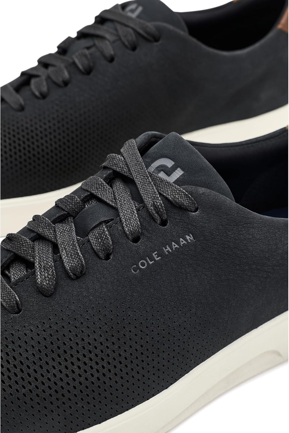 콜 한 Grandpro Cityspectre Laser Perforated 스니커즈