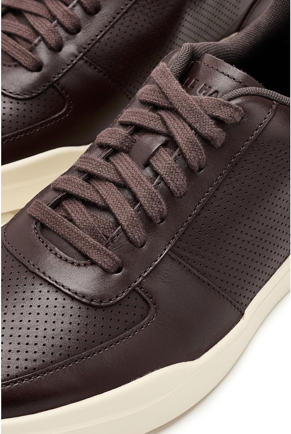 콜 한 그랜드 Crosscourt Modern Perforated Lightweight 레더
