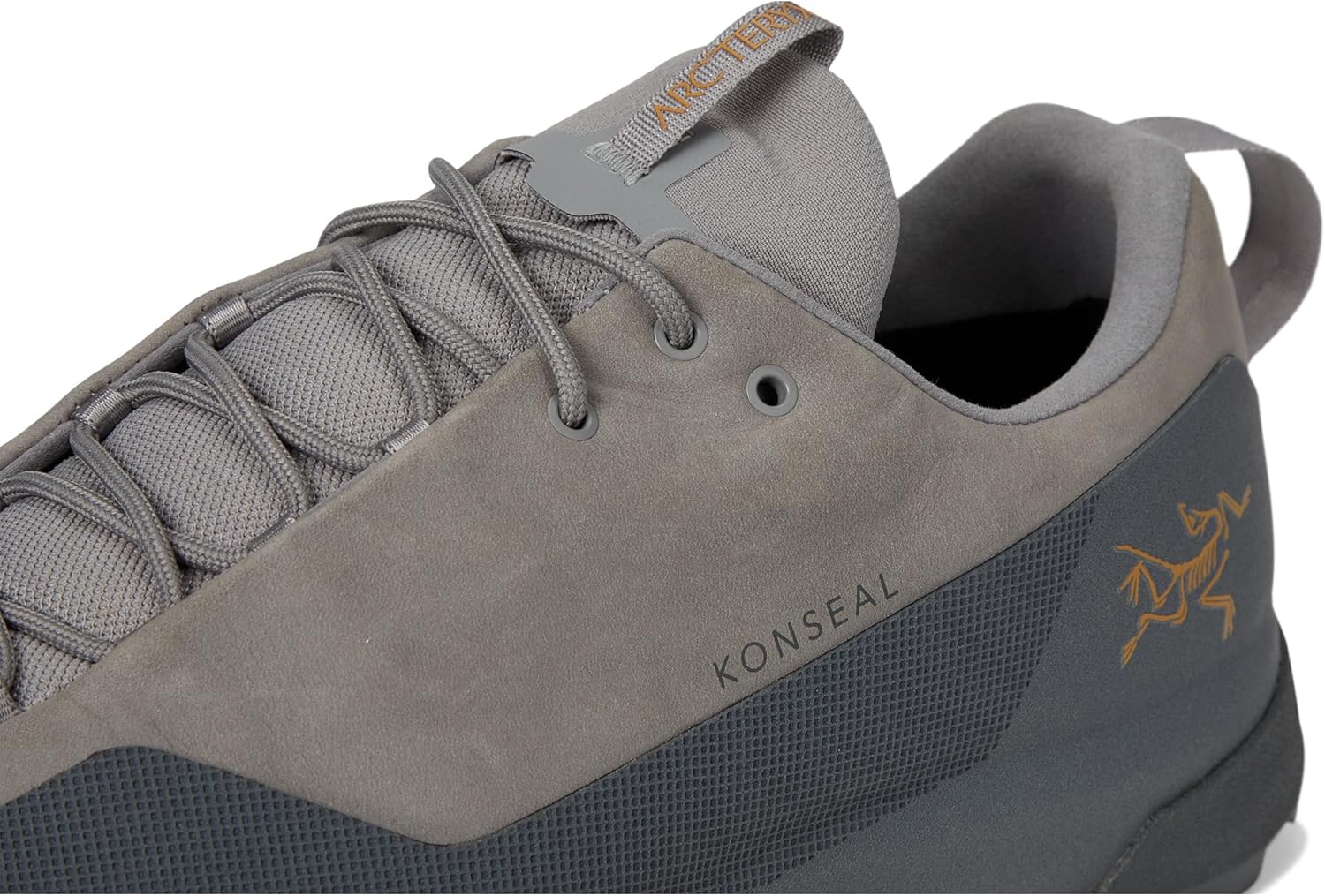 아크테릭스 컨실 GTX