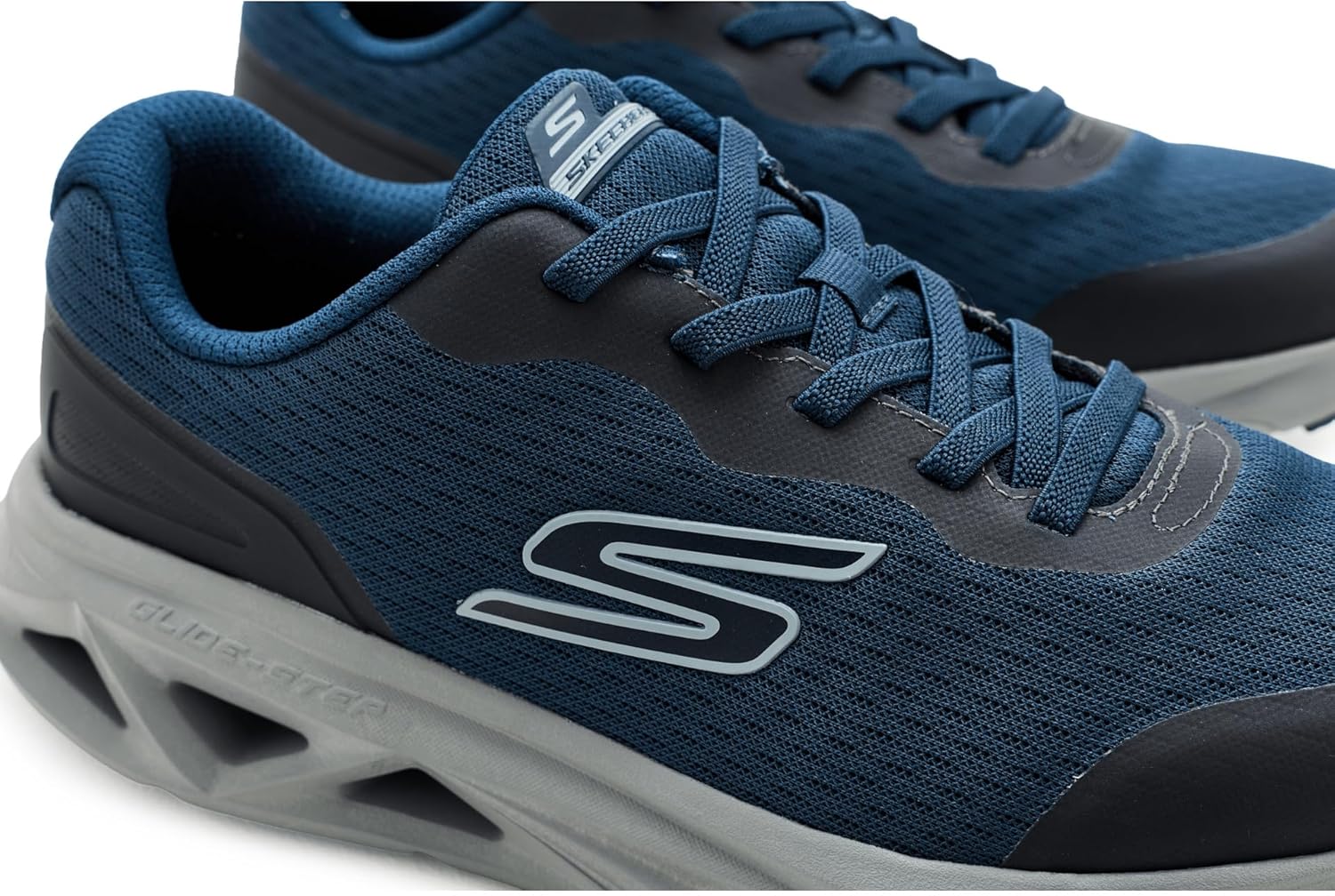 스케쳐스 Glide step Vortex Avalin