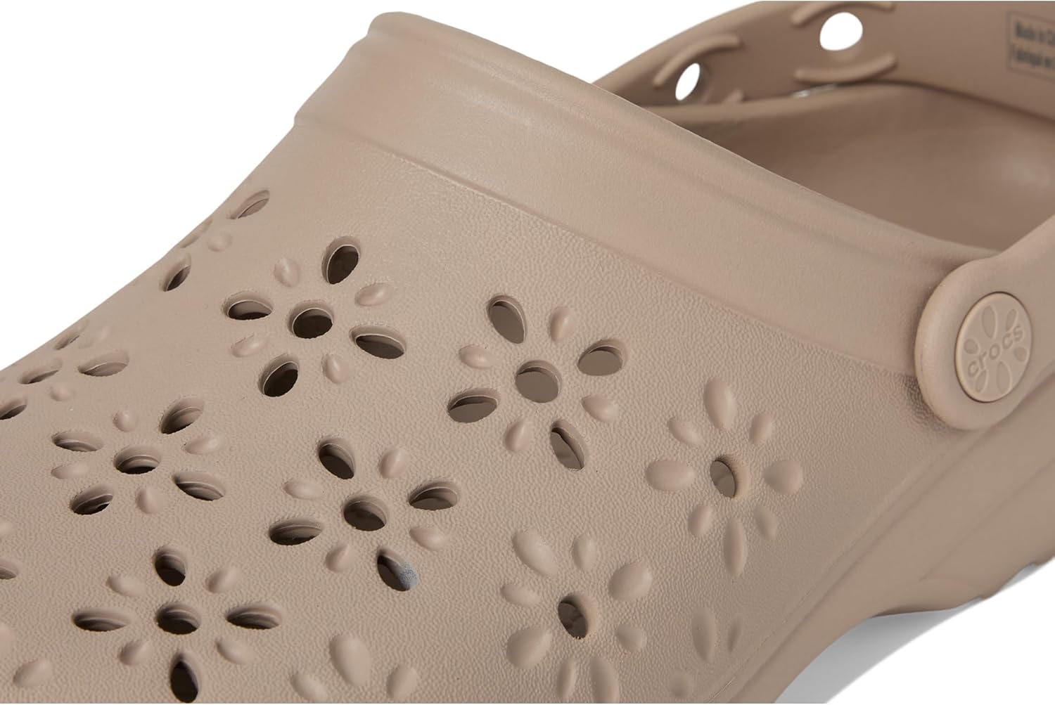 크록스 클래식 Clogs with Floral Cut Out Design