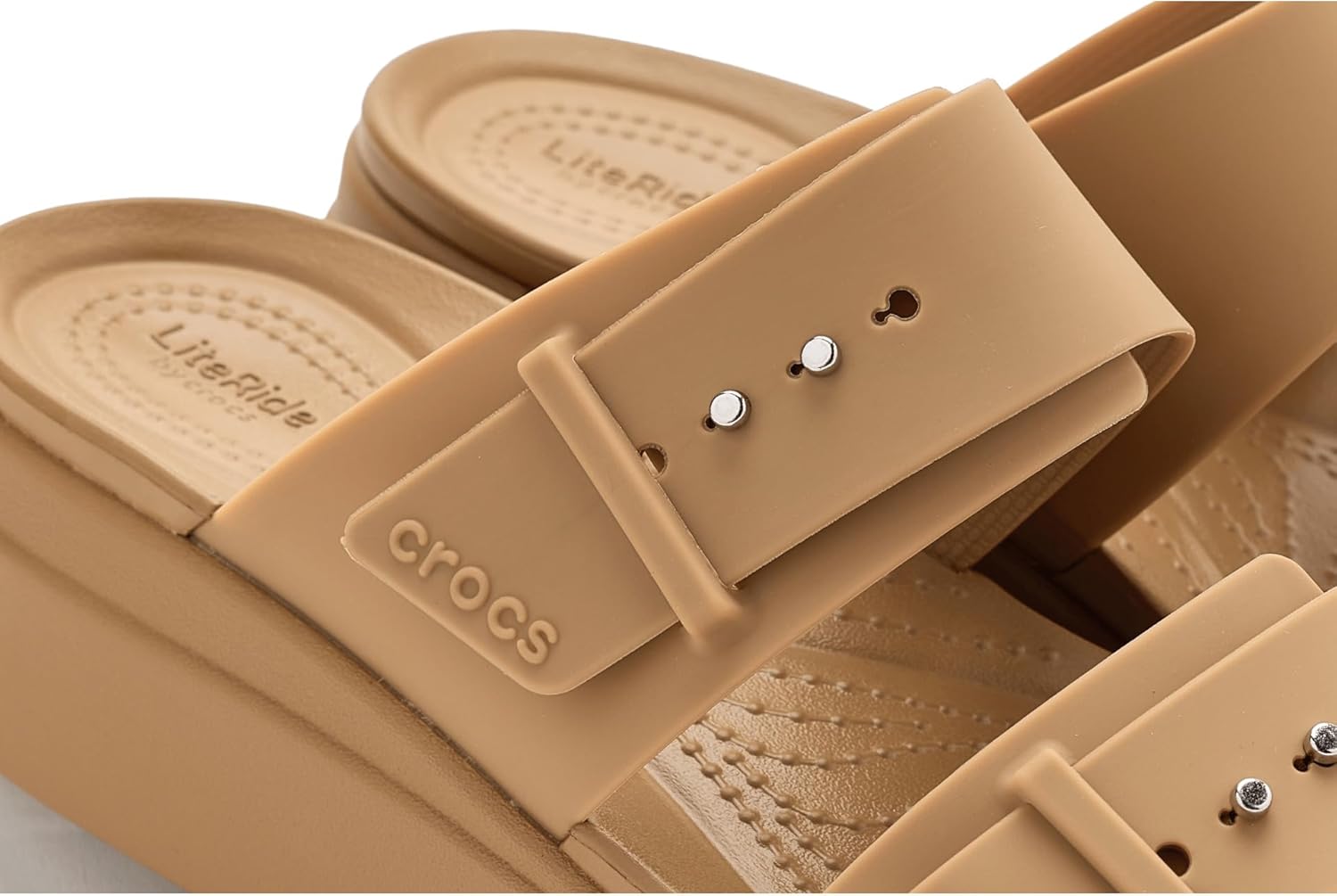 크록스 Brooklyn Buckle 로우 Wedge