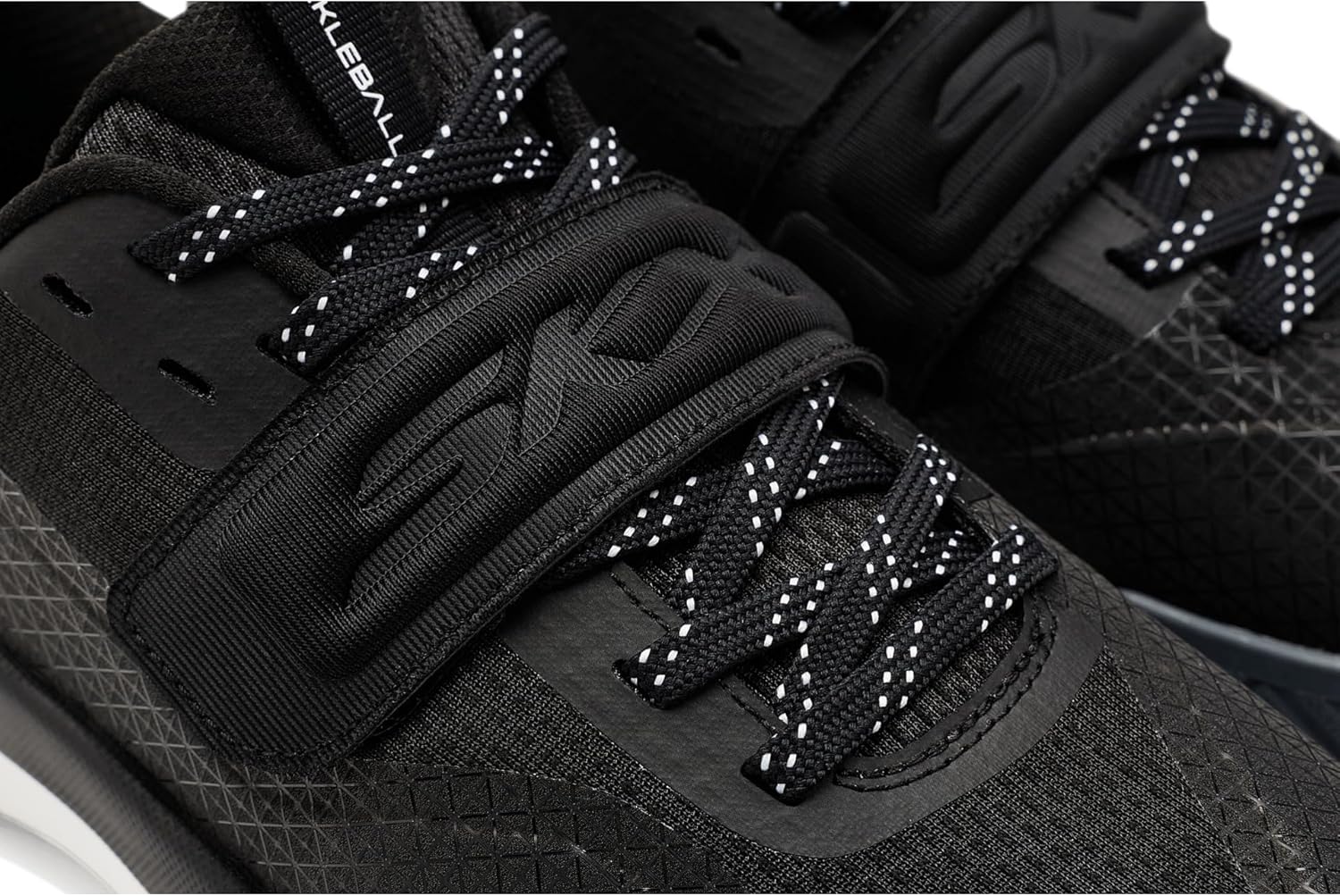 스케쳐스 Viper 코트 엘리트 2.0