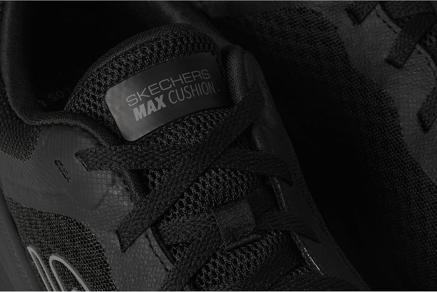 스케쳐스 맥스 Cushioning Endeavour Canova