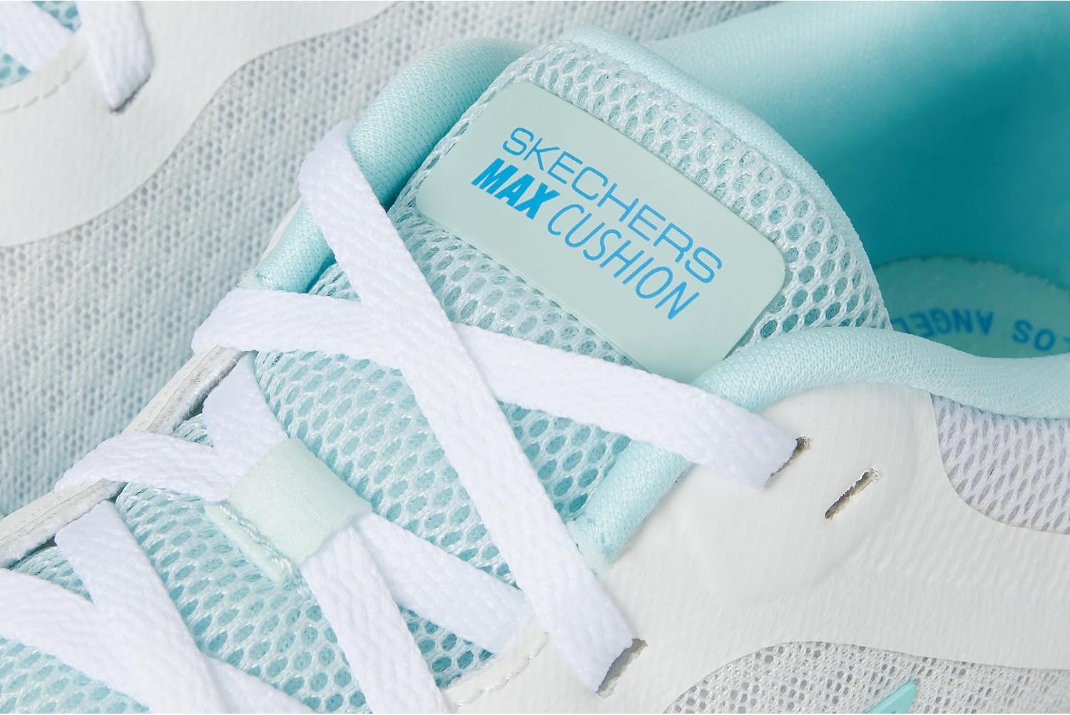 스케쳐스 맥스 Cushioning Endeavour Canova