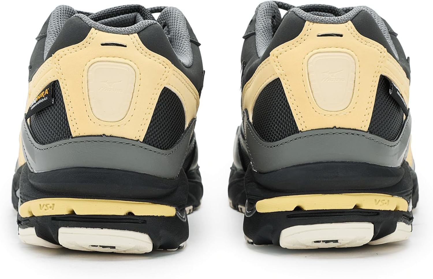 미즈노 Wave Rider 10 Cordura