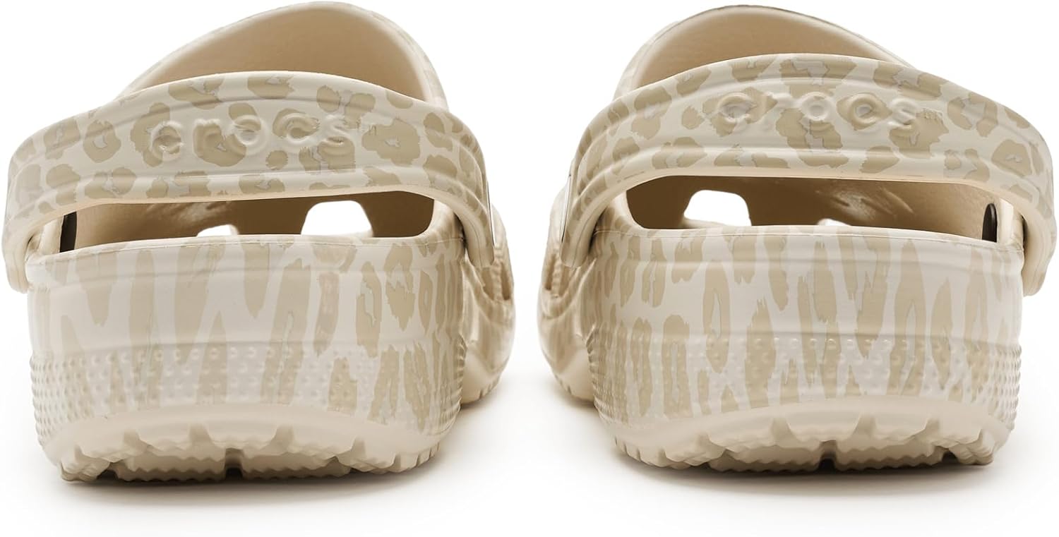 크록스 클래식 Clog Seasonal Graphic