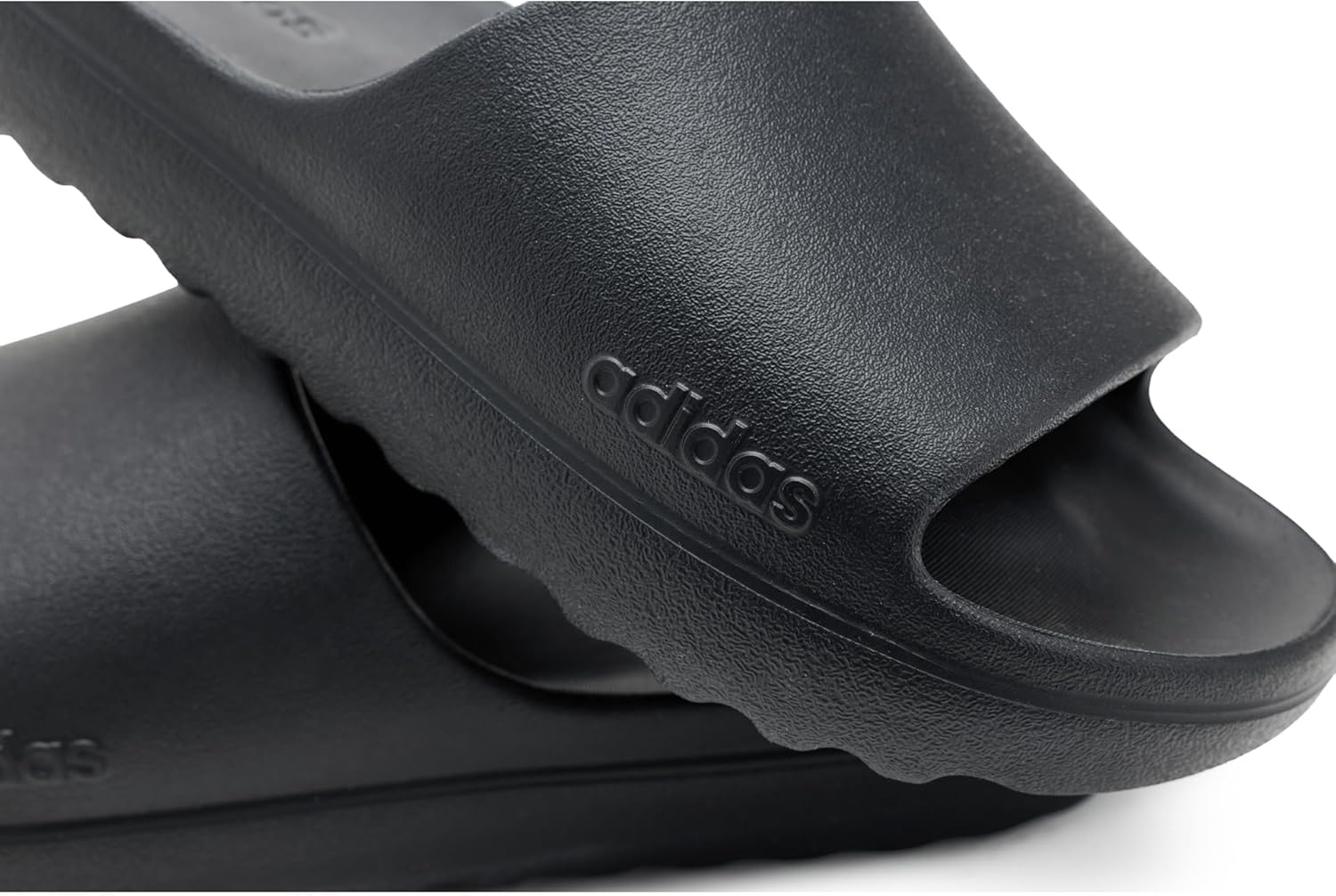 아디다스 Adilette Lumia 슬라이드