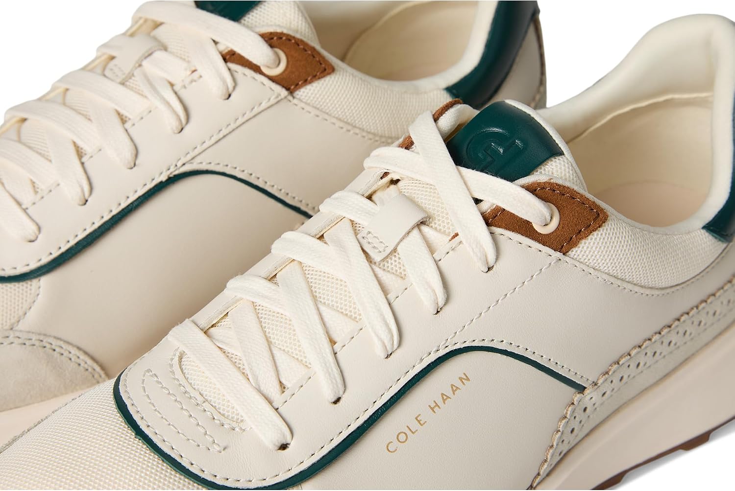 콜 한 그랜드 크로스코트 Hallet Runners