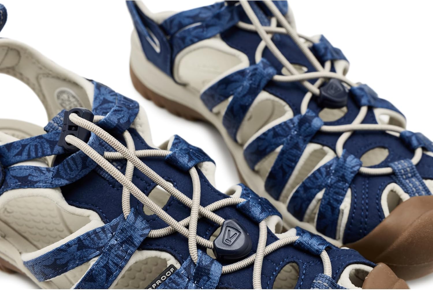 킨 Whisper