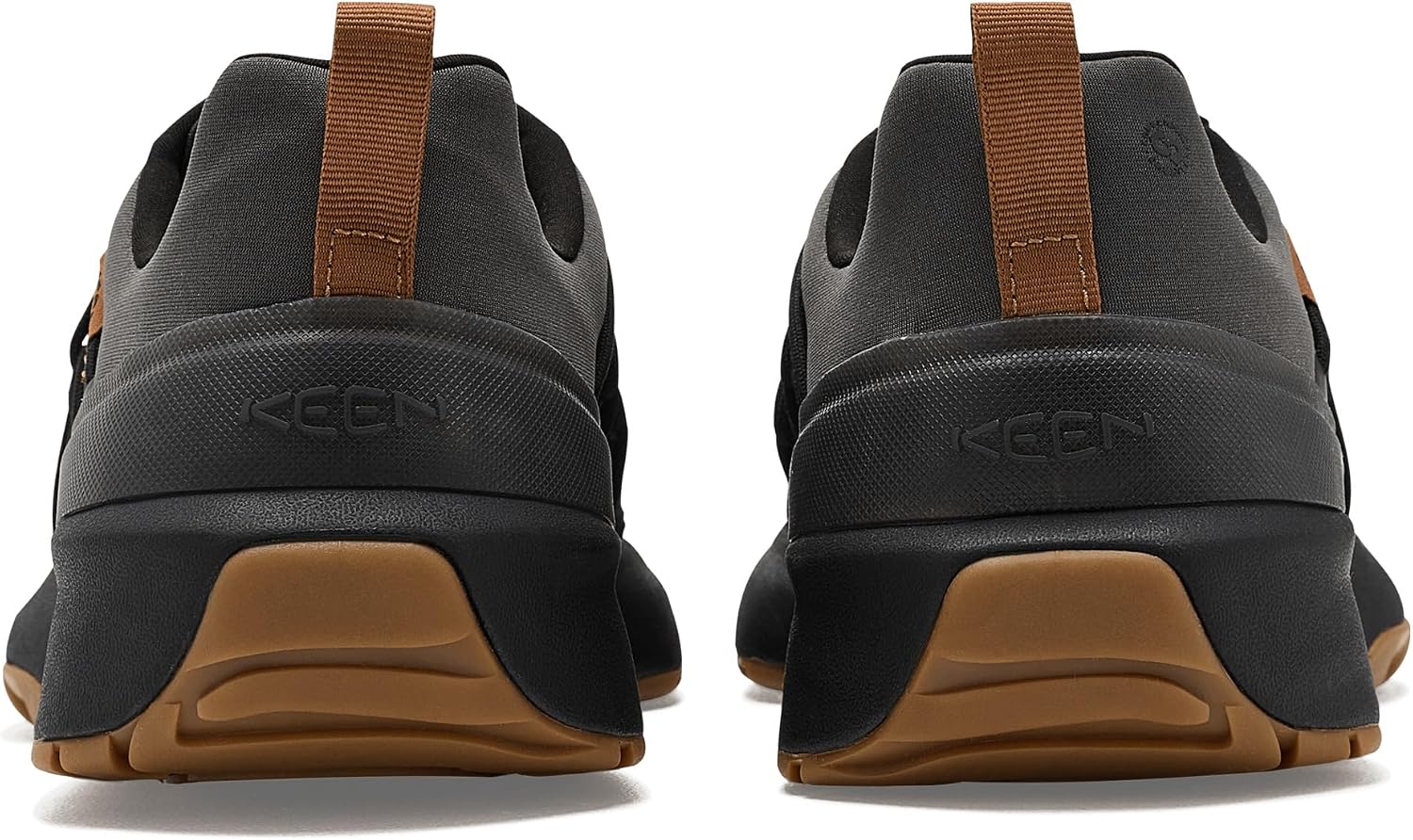 킨 UNEEK Trekker 스니커즈