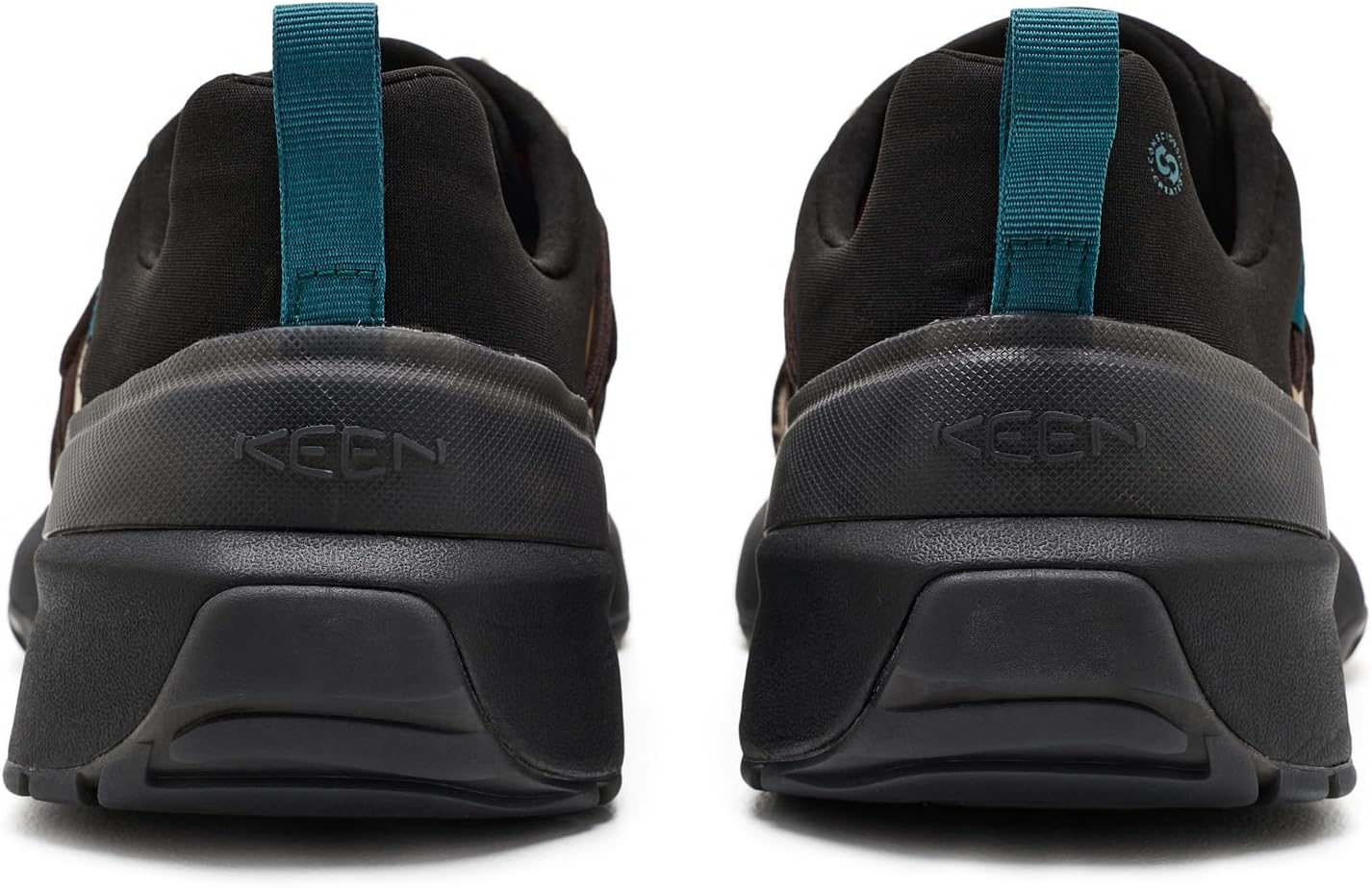 킨 UNEEK Trekker 스니커즈